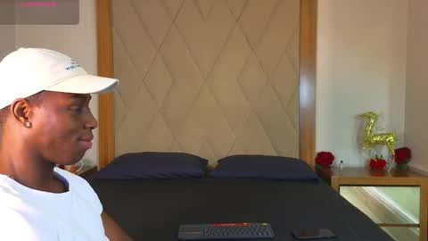 Snapshot of charlesbrown_ chatting on 21, 5, 2026 charlesbrown_ online show from 21, 5, 2026