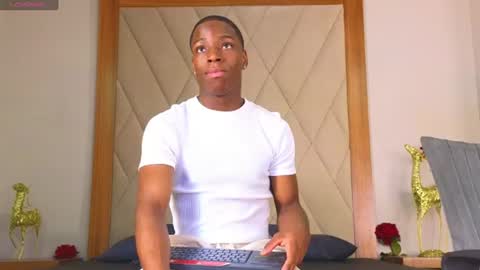 Snapshot of charlesbrown_ chatting on 29, 6, 2026 charlesbrown_ online show from 29, 6, 2026