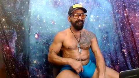 Snapshot of charlieprospect chatting on 5, 11, 2025 Charlie Prospect online show from 5, 11, 2025