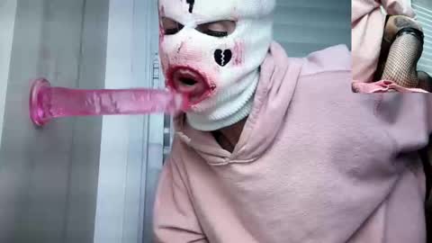 Charlie Throat online show from 26, 2, 2026