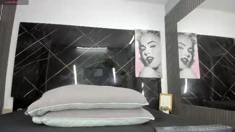 Snapshot of charlizee_23 chatting on 12, 7, 2026 Charlize online show from 12, 7, 2026