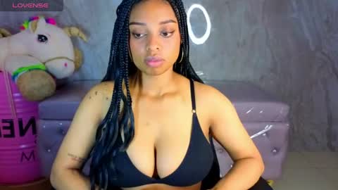 Snapshot of charlote_fun_a chatting on 27, 4, 2026 Charlote online show from 27, 4, 2026