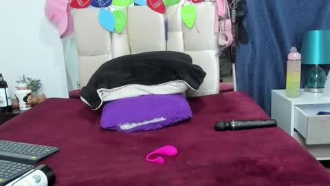 Charlott online show from 17, 12, 2024