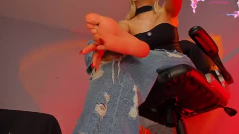 charlotte  grey online show from 4, 4, 2026