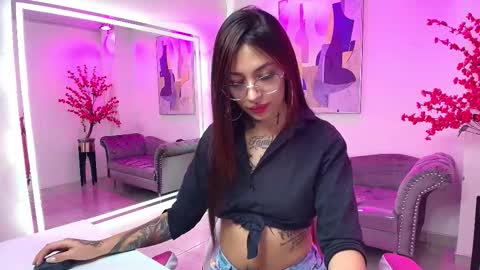 Charlotte online show from 16, 10, 2025