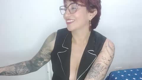 Snapshot of charlotte_gray_1 chatting on 25, 4, 2026 Charlotte online show from 25, 4, 2026