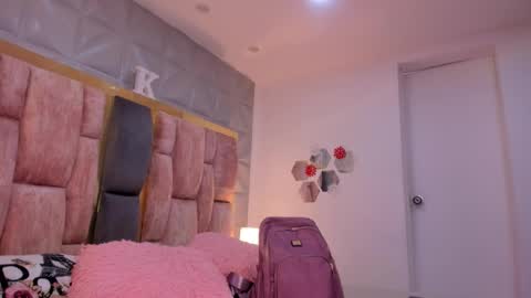 Charlotte Icee online show from 7, 2, 2026