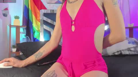Snapshot of charlotte_landry__ chatting on 19, 6, 2026 CHARLOTTELANDRY online show from 19, 6, 2026