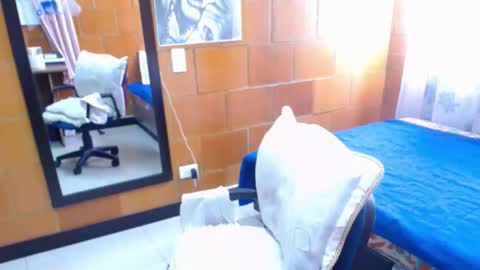 Charlotte online show from 19, 9, 2025