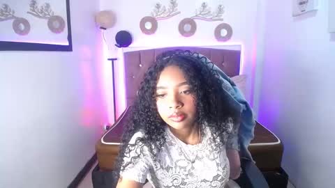 Snapshot of charlotte_walker1 chatting on 10, 3, 2025 charlotte_walker1 online show from 10, 3, 2025