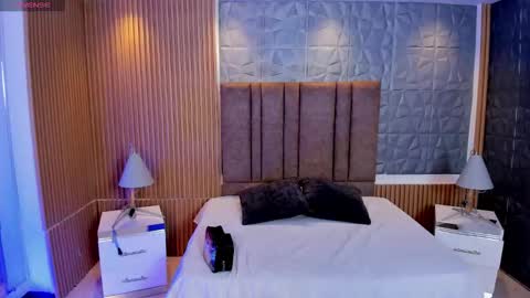 Charlotte  Everyday From 0700 to 1300 Col Time online show from 11, 2, 2026