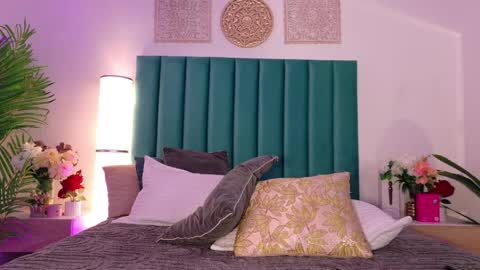 Charlotte Brandt online show from 12, 4, 2026