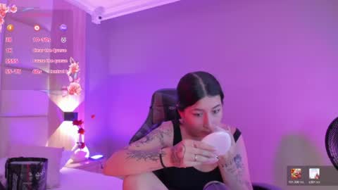 Snapshot of charlottee27_ chatting on 24, 7, 2026 Charlottee online show from 24, 7, 2026