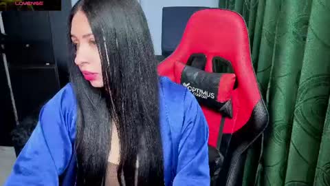 Snapshot of charlottee_lovee69 chatting on 4, 7, 2026 Natalia online show from 4, 7, 2026
