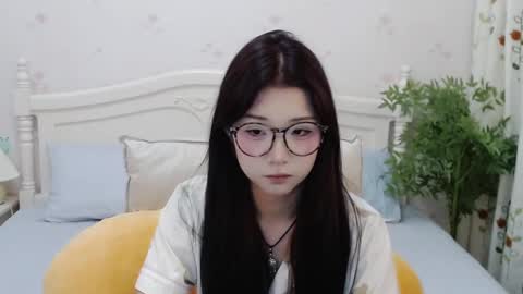 Charlotte online show from 26, 9, 2025