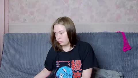 charming_lolla online show from 21, 2, 2025