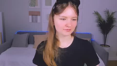 Snapshot of charminglookeva chatting on 21, 5, 2026 Im Eva online show from 21, 5, 2026