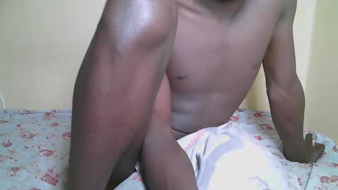 Snapshot of charmzboy chatting on 13, 10, 2025 charmzboy online show from 13, 10, 2025