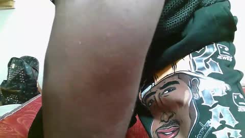 Snapshot of charmzboy chatting on 30, 10, 2025 charmzboy online show from 30, 10, 2025