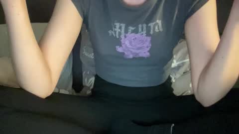 Vicky online show from 6, 11, 2025