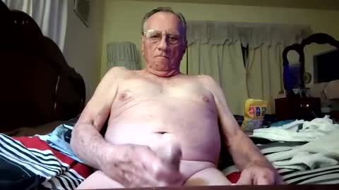 chatoffmale60 online show from 14, 4, 2026