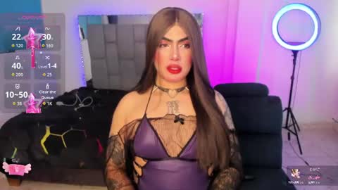 Snapshot of chaturmodels chatting on 25, 7, 2026 Sophie online show from 25, 7, 2026