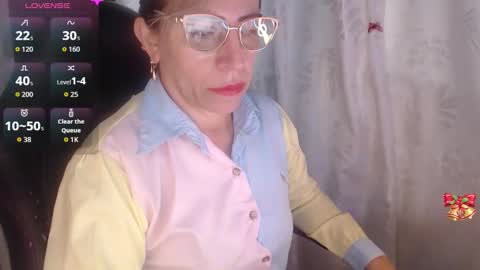 CHAYLA VICTORIA RUIZ  online show from 20, 12, 2025