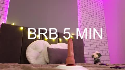 Jenny  please dont forget to thumbs up me  online show from 23, 12, 2024