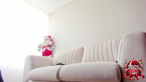 Regina Phalange online show from 4, 1, 2025