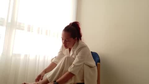 Regina Phalange online show from 19, 9, 2025