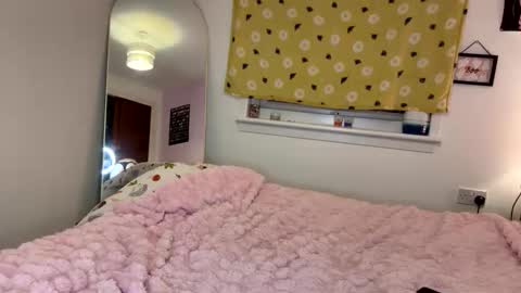 Snapshot of cheekykatx chatting on 9, 11, 2025 cheekykatx online show from 9, 11, 2025