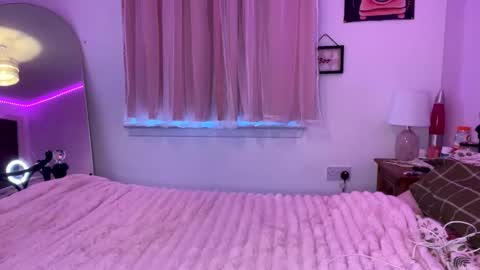 Snapshot of cheekykatx chatting on 3, 3, 2026 cheekykatx online show from 3, 3, 2026