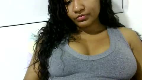 Snapshot of chelcym chatting on 24, 4, 2026 cherlcym online show from 24, 4, 2026