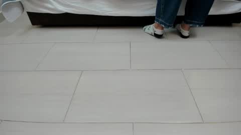 Snapshot of cherry__sweet_ chatting on 23, 11, 2025 Emma online show from 23, 11, 2025