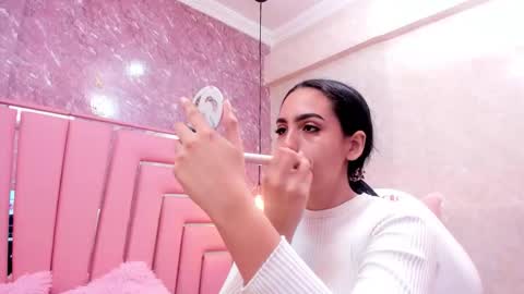 Snapshot of cherry__sweet_ chatting on 30, 11, 2025 Emma online show from 30, 11, 2025