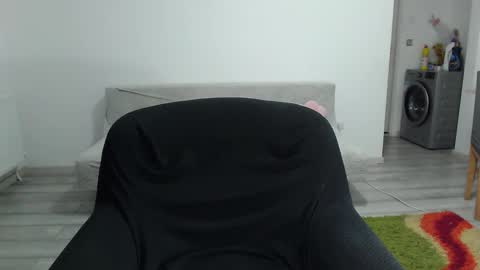 Sherry online show from 8, 10, 2025