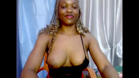 Snapshot of cherry_xchaos chatting on 3, 7, 2026 Sophie online show from 3, 7, 2026