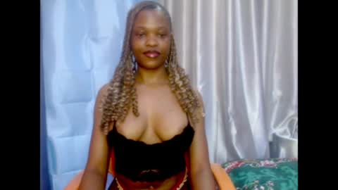 Snapshot of cherry_xchaos chatting on 12, 7, 2026 Sophie online show from 12, 7, 2026