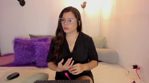 Snapshot of cherryblossomm1 chatting on 4, 3, 2025 cherryblossomm1 online show from 4, 3, 2025