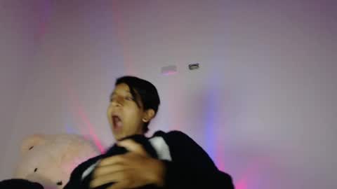 cherrybombsweet online show from 21, 4, 2026