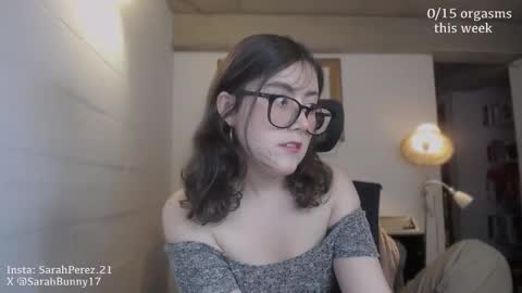 Sarah Prez online show from 30, 10, 2025