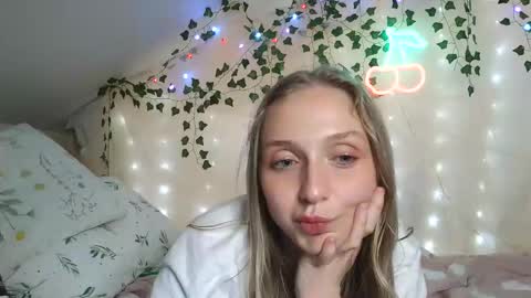 Snapshot of cherryflavorxx chatting on 29, 5, 2026 cherryflavorxx online show from 29, 5, 2026