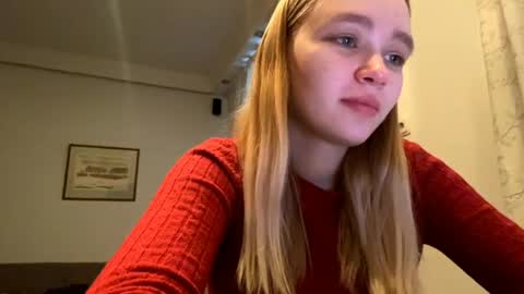 Snapshot of cherryleija chatting on 21, 4, 2026 Lei online show from 21, 4, 2026