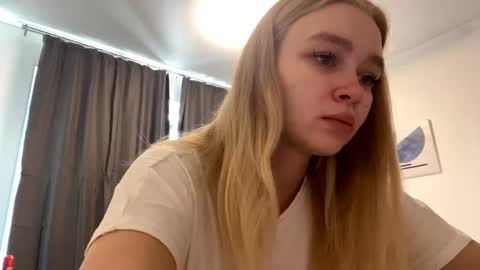 Snapshot of cherryleija chatting on 3, 5, 2026 Lei online show from 3, 5, 2026