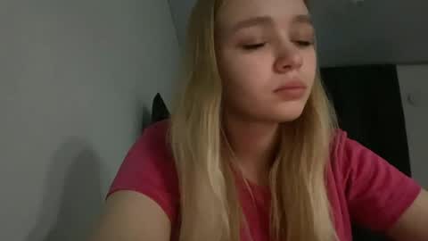 Snapshot of cherryleija chatting on 11, 5, 2026 Lei online show from 11, 5, 2026