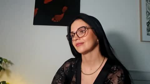 Snapshot of cherryluxe_ chatting on 23, 5, 2026 Kira online show from 23, 5, 2026