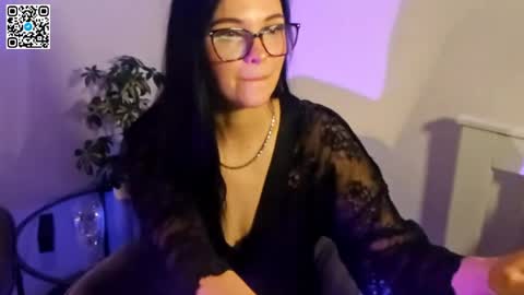 Snapshot of cherryluxe_ chatting on 26, 5, 2026 Kira online show from 26, 5, 2026