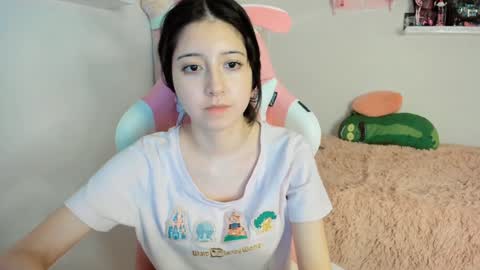 cherrycute666 online show from 11, 1, 2025