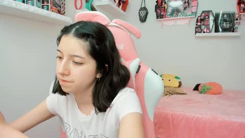 cherrycute666 online show from 5, 2, 2025