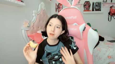 cherrycute666 online show from 10, 10, 2025